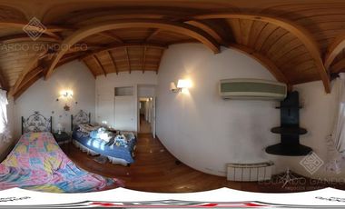 Chalet con piscina en Remedios de Escalada - Pedí el tour 360°