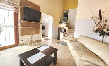 Casa en  alquiler por 24 meses. Z/ Stella Maris. 3 dormitorios. Escritorio . Parque. Garage doble. Playroom