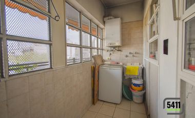 Venta Departamento 4 amb con Balcon y cochera en Lomas de Zamora