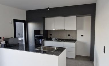 Rincones de Manantiales Casa a estrenar 2 dorm, jardín, galería y cochera pasante