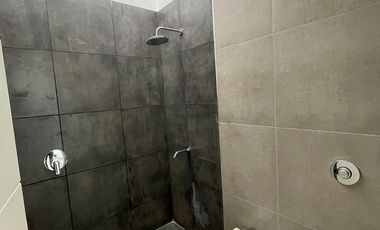 Rincones de Manantiales Casa a estrenar 2 dorm, jardín, galería y cochera pasante