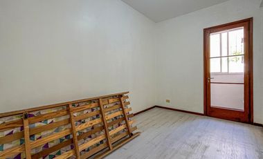 Casa de 3 dormitorios con terraza y quincho a metros de Bv. Oroño