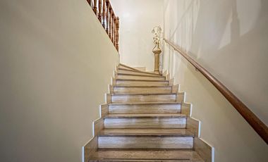 Casa de 3 dormitorios con terraza y quincho a metros de Bv. Oroño