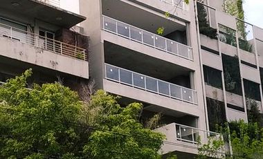 Semipiso 2 amb. c/balcón terraza casi a estrenar