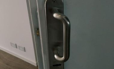 Semipiso 2 amb. c/balcón terraza casi a estrenar