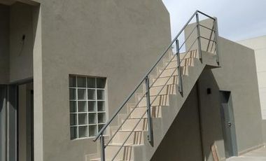 Semipiso 2 amb. c/balcón terraza casi a estrenar