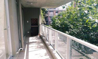 Semipiso 2 amb. c/balcón terraza casi a estrenar