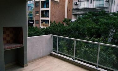 Semipiso 2 amb. c/balcón terraza casi a estrenar