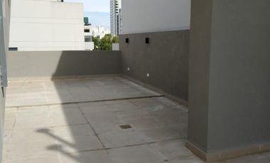 Semipiso 2 amb. c/balcón terraza casi a estrenar