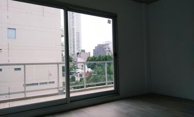 Semipiso 2 amb. c/balcón terraza casi a estrenar