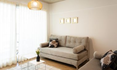 Semipiso 2 amb. c/balcón terraza casi a estrenar