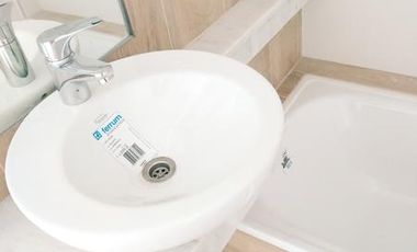 Semipiso 2 amb. c/balcón terraza casi a estrenar