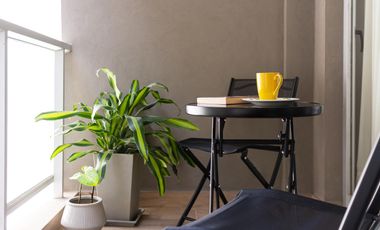 Semipiso 2 amb. c/balcón terraza casi a estrenar