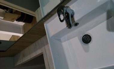 Semipiso 2 amb. c/balcón terraza casi a estrenar