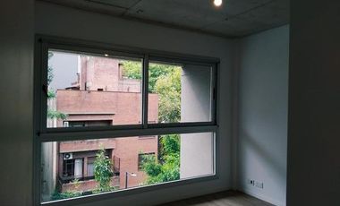 Semipiso 2 amb. c/balcón terraza casi a estrenar