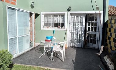 Casa   - Escobar-Venta