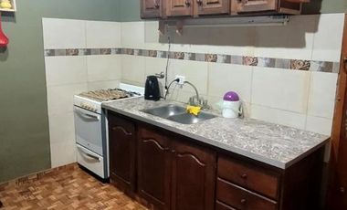 Venta casa y departamento en Villa de Mayo