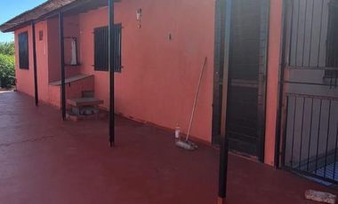 Venta casa y departamento en Villa de Mayo