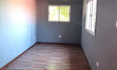 Venta casa y departamento en Villa de Mayo