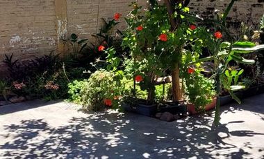 Venta casa y departamento en Villa de Mayo