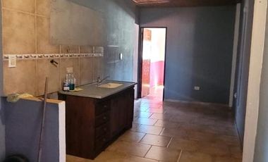 Venta casa y departamento en Villa de Mayo
