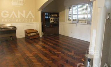 Casa en  Venta Barrio Cura Rosario, 5 ambientes, 3 Dormitorios, 1 cochera, patio y parrillero