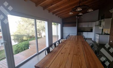 Venta Casa 4 dormi - Centro Oeste - Neuquén Capital