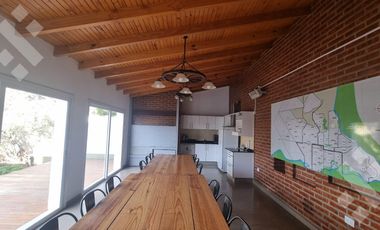 Venta Casa 4 dormi - Centro Oeste - Neuquén Capital