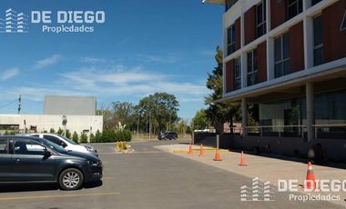 EN VENTA OFICINA / CONSULTORIO cercano a Centro Comercial de Nordelta y Barrios de Villanueva