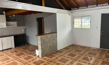 PH a mts Oliden cocina con garrafa