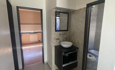 Casa en Venta- Parque Sicardi. 2 dormitorios, garaje, parrilla, parque, 659 esquina 13