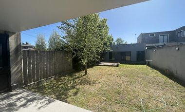 Casa en Venta- Parque Sicardi. 2 dormitorios, garaje, parrilla, parque, 659 esquina 13