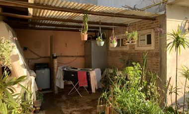 Venta en bloque - departamentos y casa en Matheu