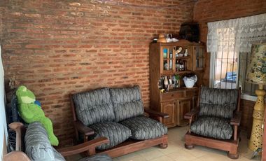 Venta en bloque - departamentos y casa en Matheu