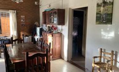 Venta en bloque - departamentos y casa en Matheu