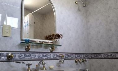 5 amb sobre doble lote - Vta Dta - Apto Crédito - OPORTUNIDAD!!!!!