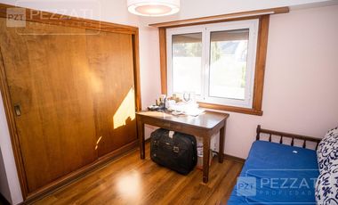 Chalet  en venta Zona Parque Luro. Impecable estado