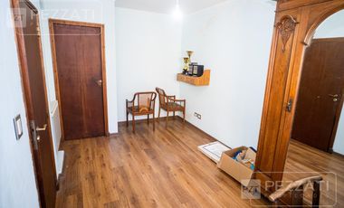 Chalet  en venta Zona Parque Luro. Impecable estado