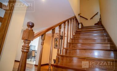 Chalet  en venta Zona Parque Luro. Impecable estado