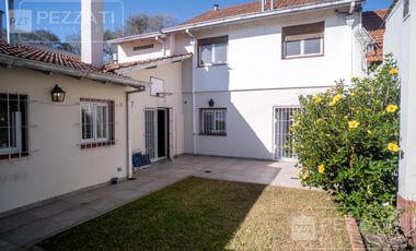 Chalet  en venta Zona Parque Luro. Impecable estado