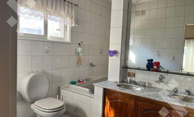 VENTA CASA 4 DORM CENTRO ESTE NEUQUEN APTA CREDITO