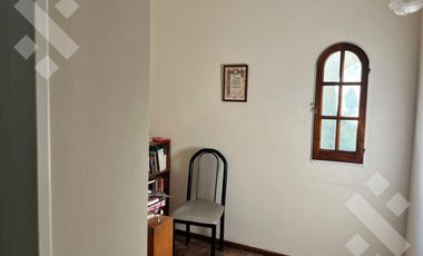 VENTA CASA 4 DORM CENTRO ESTE NEUQUEN APTA CREDITO