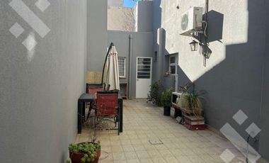 VENTA CASA 4 DORM CENTRO ESTE NEUQUEN APTA CREDITO