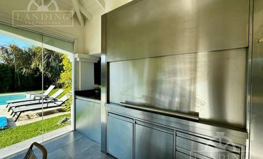 Casa En Venta Castores Nordelta 1100 m2 Pileta Jardin Galeria