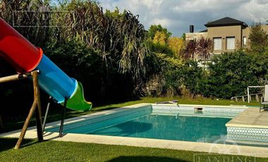 Casa En Venta Castores Nordelta 1100 m2 Pileta Jardin Galeria