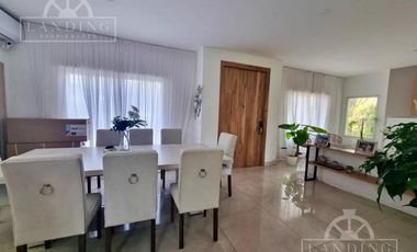 Casa En Venta Castores Nordelta 1100 m2 Pileta Jardin Galeria