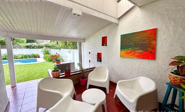 CASA VENTA 5 AMBIENTES OLIVOS JARDÍN PILETA