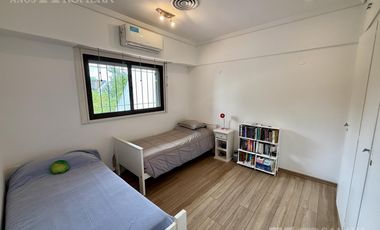 CASA VENTA 5 AMBIENTES OLIVOS JARDÍN PILETA