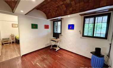 CASA VENTA 5 AMBIENTES OLIVOS JARDÍN PILETA