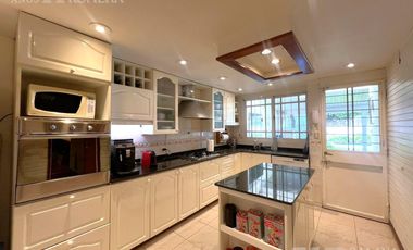 CASA VENTA 5 AMBIENTES OLIVOS JARDÍN PILETA